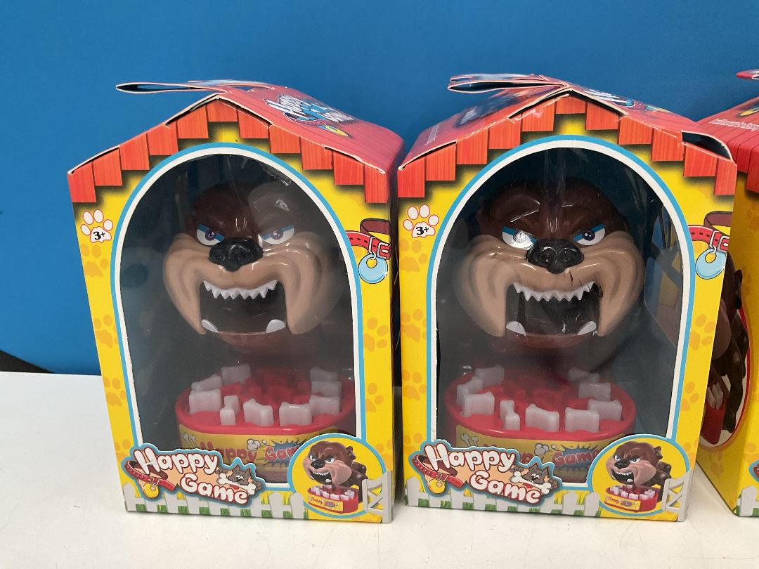 Photo '2' of 6x Happy Game - Dog Chomping  *NEW*
