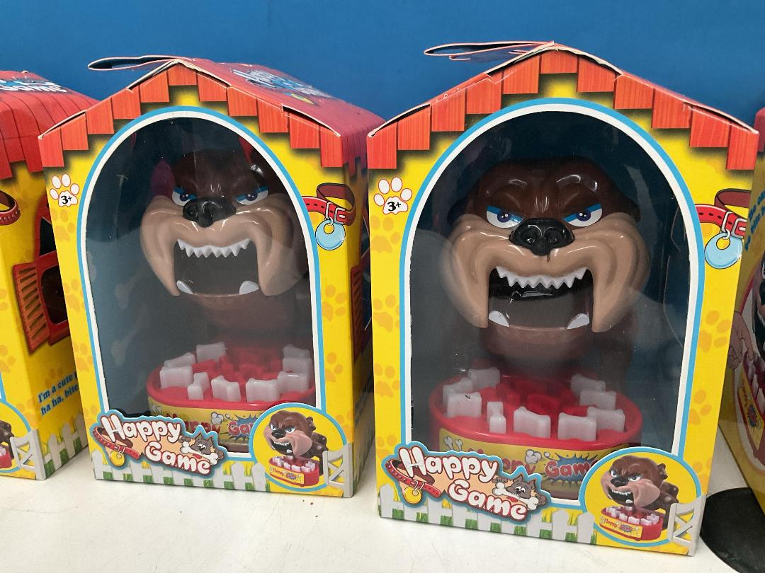 Photo '3' of 6x Happy Game - Dog Chomping  *NEW*