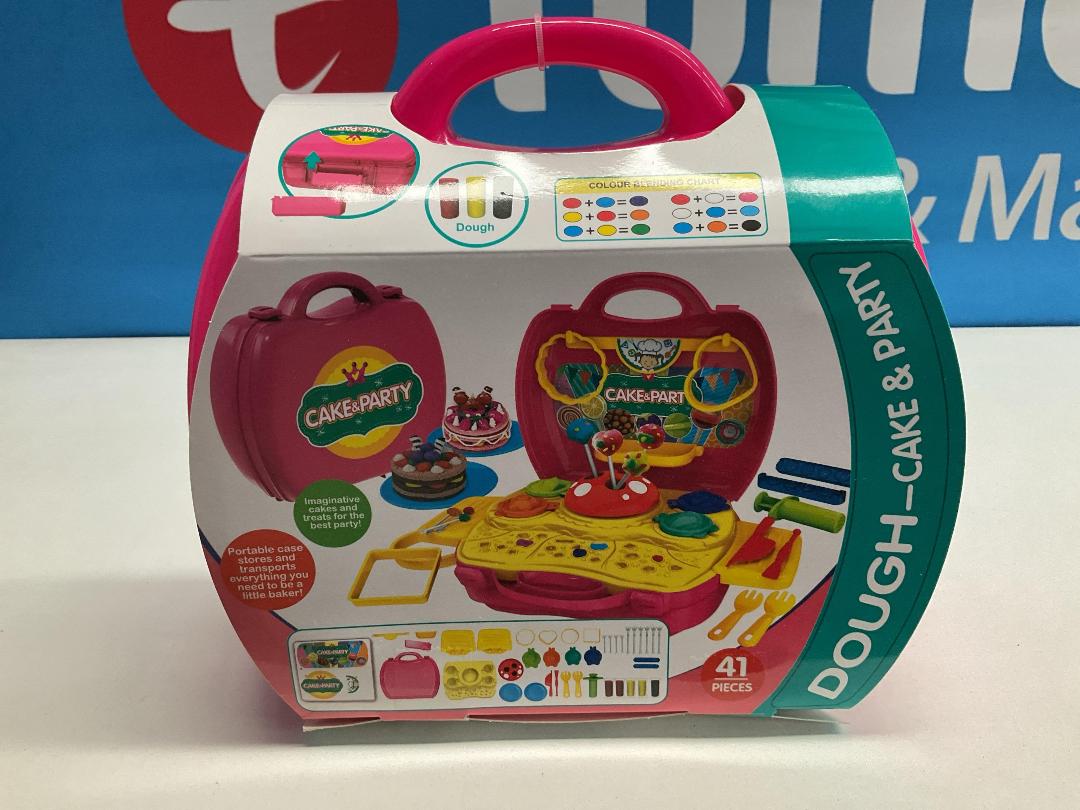 Photo '2' of Dream - Dough Cake & Party Play Set (41pce) *NEW* Photo '2' of Dream - Dough Cake & Party Play Set (41pce) *NEW*