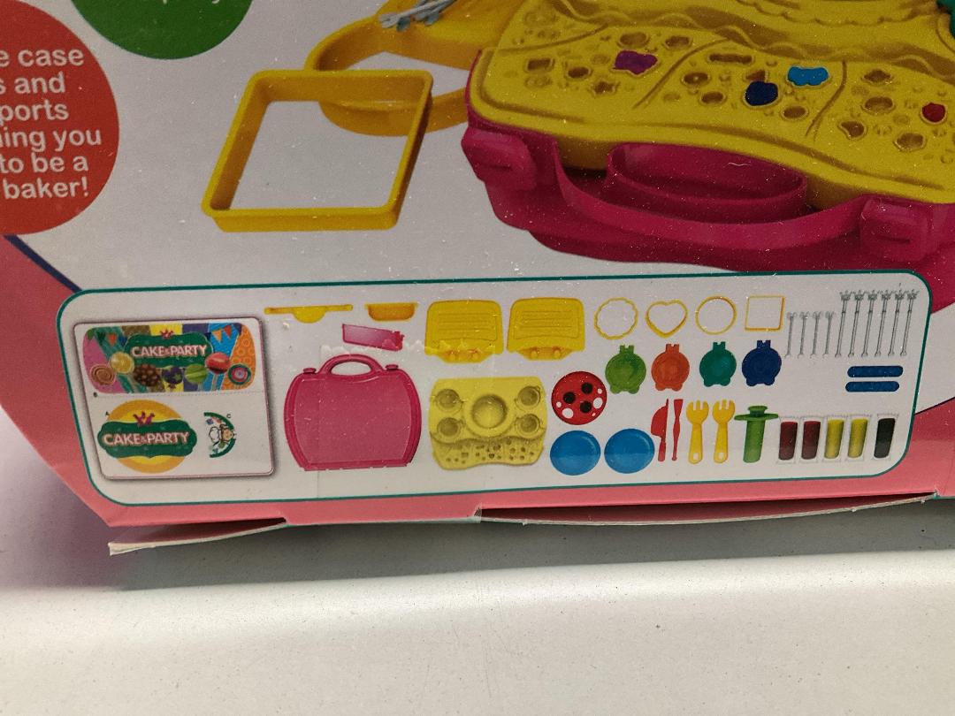 Photo '4' of Dream - Dough Cake & Party Play Set (41pce) *NEW* Photo '4' of Dream - Dough Cake & Party Play Set (41pce) *NEW*