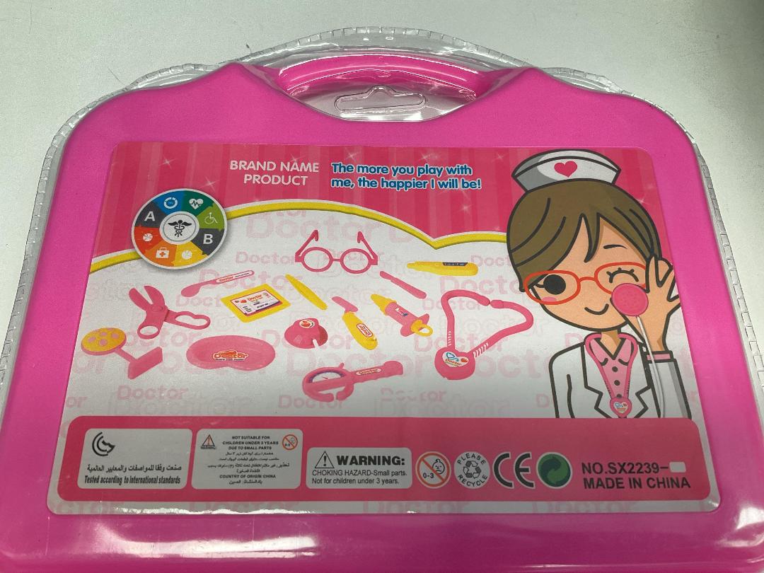 Photo '5' of Guardian Health Doctors Play Set & Case (2 Sets) *NEW* Photo '5' of Guardian Health Doctors Play Set & Case (2 Sets) *NEW*