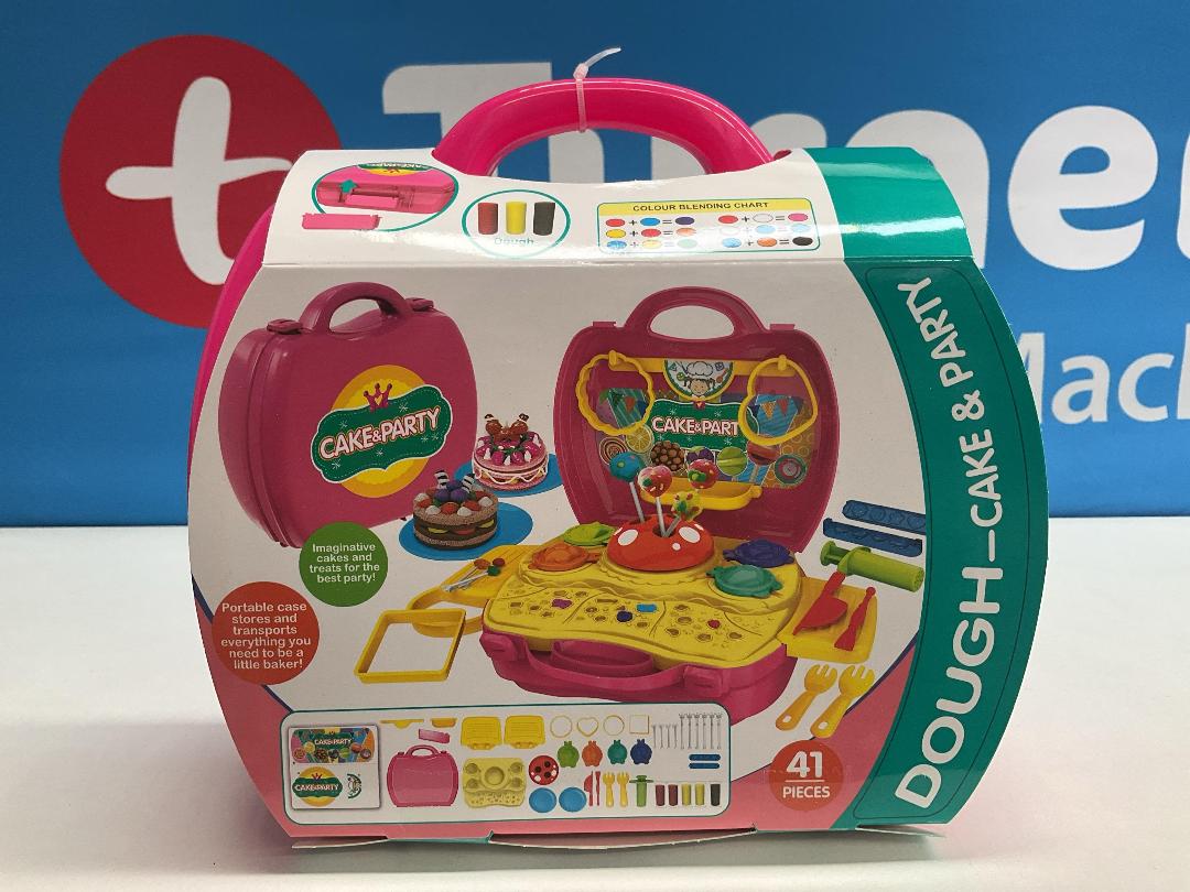 Photo '2' of Dream - Dough Cake & Party Play Set (41pce) *NEW* Photo '2' of Dream - Dough Cake & Party Play Set (41pce) *NEW*