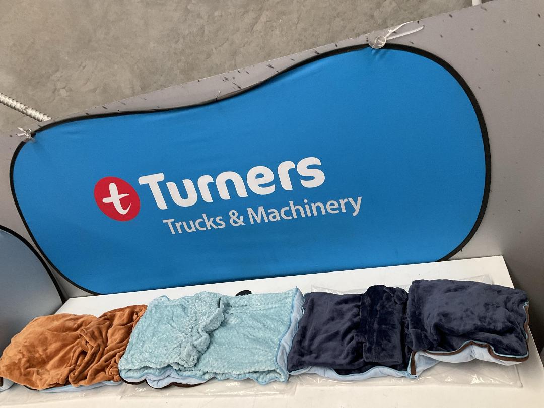 Photo '7' of 3x Monkey Love - Children's Pillow w/ Zip Out Blanket - 150cm x 100cm *NEW*