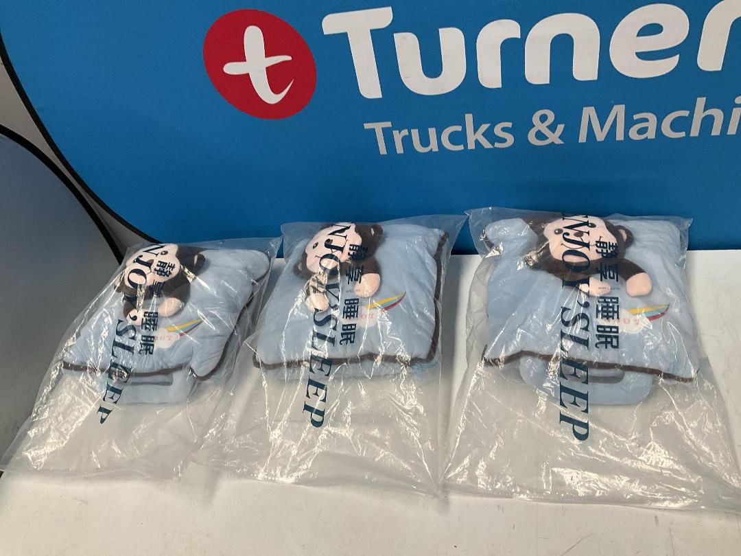 Photo '8' of 3x Monkey Love - Children's Pillow w/ Zip Out Blanket - 150cm x 100cm *NEW*