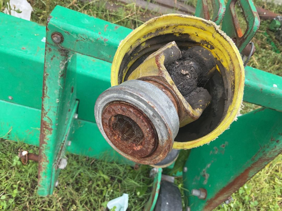 Photo '15' of TWO Graden Industries de-thatcher Other Machine