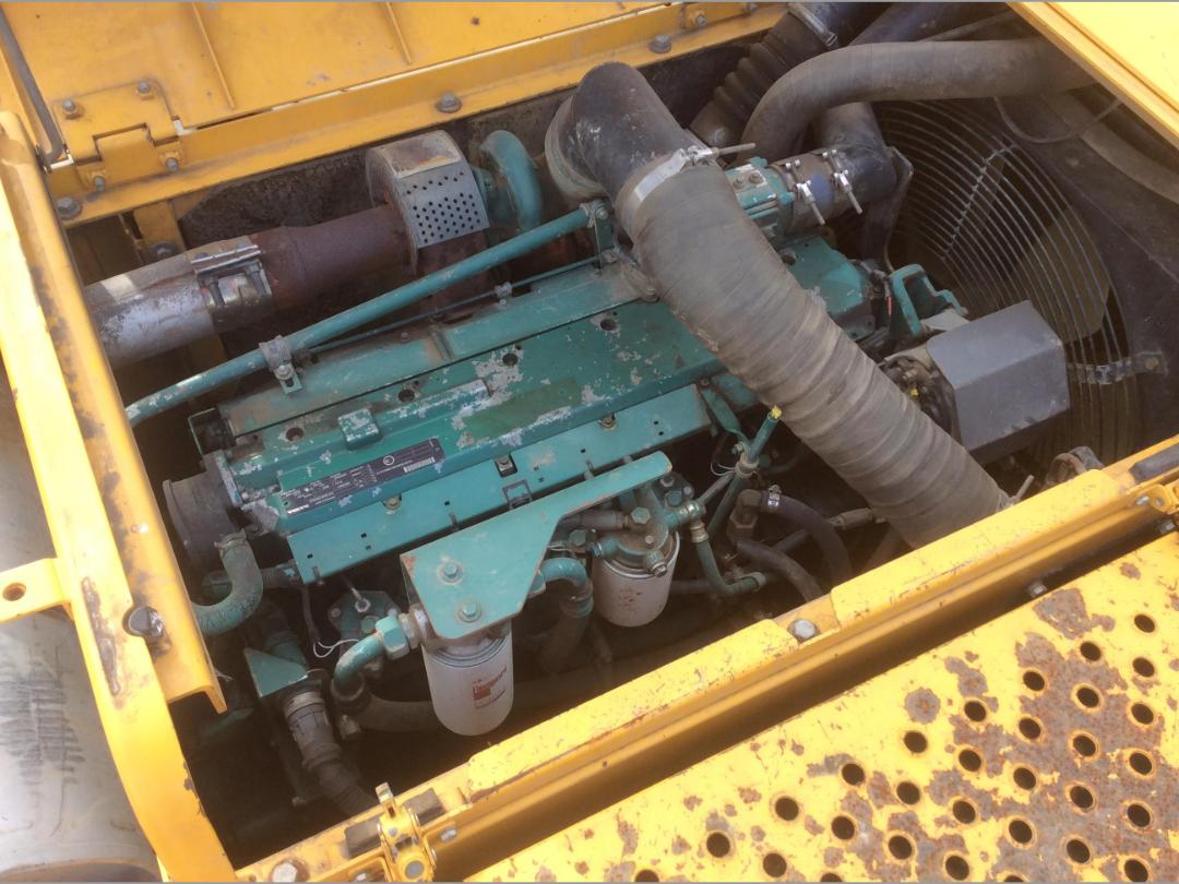 Photo '22' of Volvo EC240BL Excavator Photo '22' of Volvo EC240BL Excavator