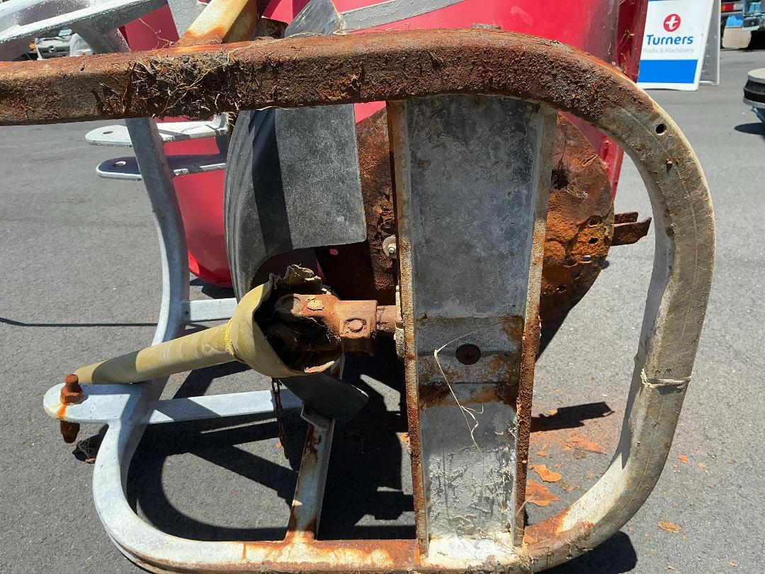 Photo '13' of Walco Allspread 3.50 Spreader Photo '13' of Walco Allspread 3.50 Spreader