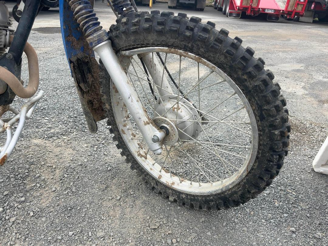 Photo '11' of Yamaha AG200